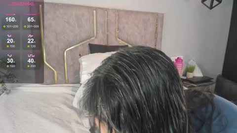 haileystonei online show from November 2025 11:32:02 AM