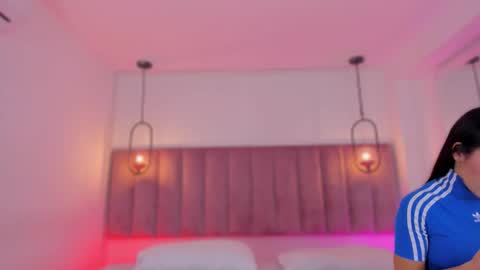 Haily online show from December 2025 08:04:01 PM