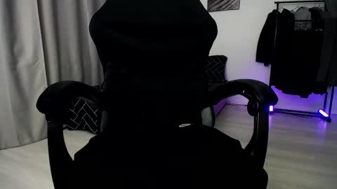 Adam online show from January 2026 07:39:01 PM