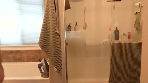 hairydaddreams online show from June 2026 07:56:01 PM