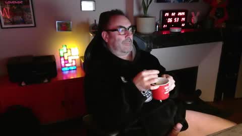 hairyfred73 online show from February 2025 05:52:01 AM