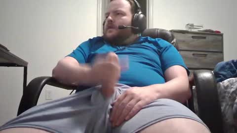 Snapshot of hairymikey chatting on April 2026 07:50:01 AM hairymikey online show from April 2026 07:50:01 AM