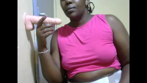 Snapshot of hairypussybigassy001 chatting on February 2025 11:36:01 AM hairypussybigassy001 online show from February 2025 11:36:01 AM