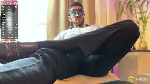 Snapshot of hairyxlmaster chatting on January 2025 06:14:01 PM CASHMASTER CARLO online show from January 2025 06:14:01 PM