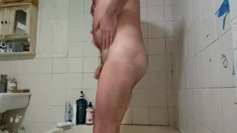 Snapshot of hakfin666 chatting on December 2025 06:31:01 AM hakfin666 online show from December 2025 06:31:01 AM