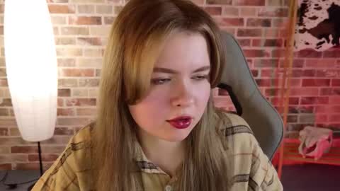 Snapshot of haleysun chatting on October 2025 01:23:01 PM HaleySun online show from October 2025 01:23:01 PM