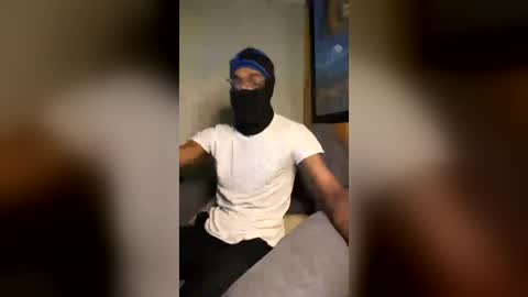 Snapshot of halfmaskedgooner chatting on August 2026 05:45:01 PM halfmaskedgooner online show from August 2026 05:45:01 PM