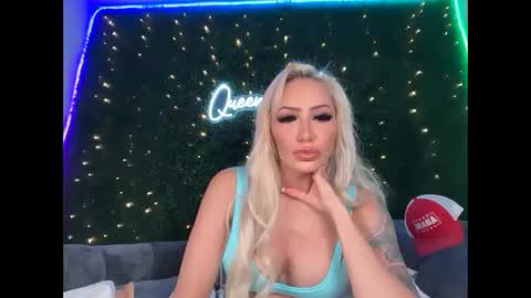 Halia Hill online show from April 2026 08:42:02 PM