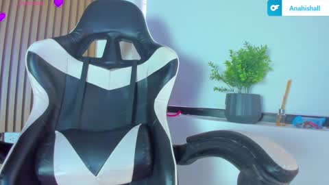 Snapshot of hall_anahiis chatting on February 2025 10:13:01 PM Anahis online show from February 2025 10:13:01 PM