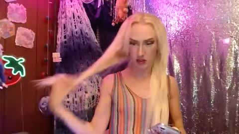 Snapshot of halovalentine chatting on February 2026 12:48:02 AM halovalentine online show from February 2026 12:48:02 AM