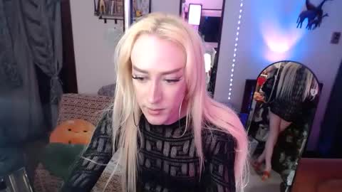 Snapshot of halovalentine chatting on February 2026 11:24:02 PM halovalentine online show from February 2026 11:24:02 PM