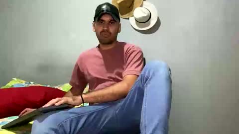 hamiltong12 online show from November 2025 05:29:02 AM