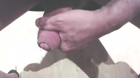 Snapshot of hammerhard1 chatting on December 2025 11:05:01 AM hammerhard1 online show from December 2025 11:05:01 AM