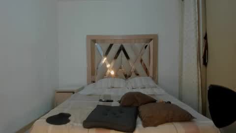 Hana Montes- online show from September 2025 02:35:02 AM