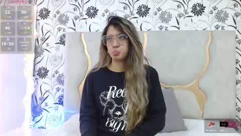 hanaa_tay online show from September 2025 11:33:02 AM
