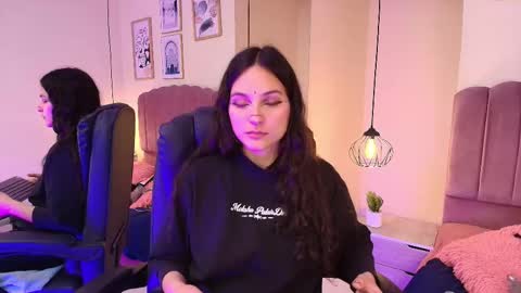 hanabie_ online show from February 2026 03:16:02 AM