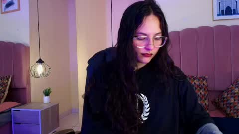 hanabie_ online show from May 2026 04:39:02 AM