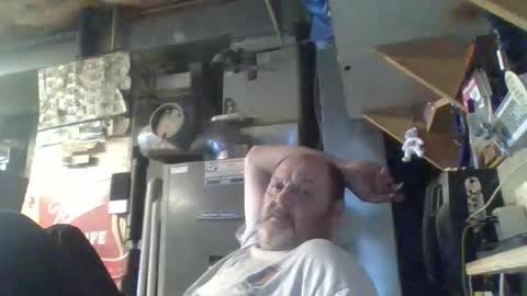 naked man online show from October 2025 02:14:02 PM