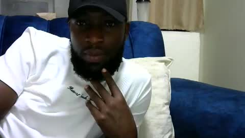 handsome king online show from December 2024 05:33:01 PM