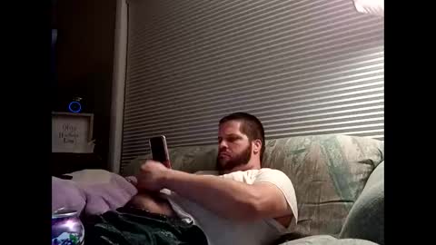 handsomedaddy198923 online show from September 2025 07:13:02 AM