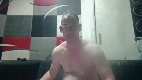 handsomeguy4ever online show from May 2026 02:30:01 AM