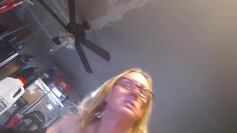 Snapshot of handyman5303 chatting on January 2025 06:10:01 PM Handystudman online show from January 2025 06:10:01 PM