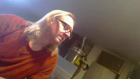 Snapshot of handyman5303 chatting on February 2025 07:12:02 AM Handystudman online show from February 2025 07:12:02 AM