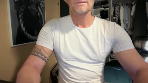 Snapshot of hankmoody6 chatting on December 2024 09:48:02 AM hanky online show from December 2024 09:48:02 AM