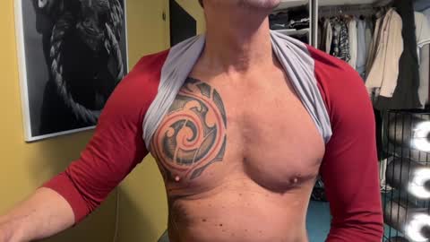 Snapshot of hankmoody6 chatting on January 2025 12:49:01 PM hanky online show from January 2025 12:49:01 PM