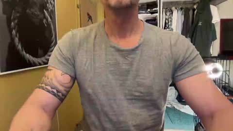 Snapshot of hankmoody6 chatting on January 2025 05:16:02 PM hanky online show from January 2025 05:16:02 PM