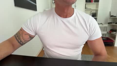 Snapshot of hankmoody6 chatting on September 2025 09:33:02 AM hanky online show from September 2025 09:33:02 AM