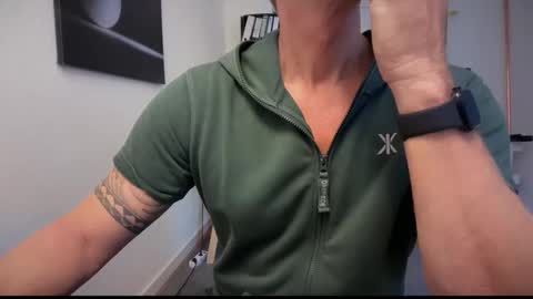 Snapshot of hankmoody6 chatting on October 2025 09:45:01 AM hanky online show from October 2025 09:45:01 AM