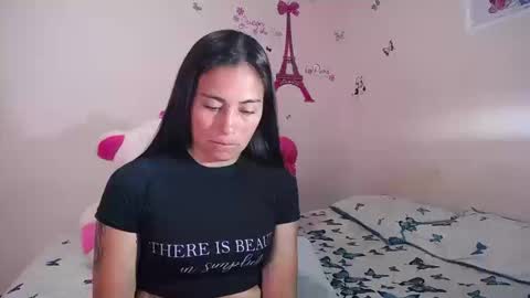 Snapshot of hanna_girl21 chatting on February 2026 08:51:01 PM HANNA online show from February 2026 08:51:01 PM