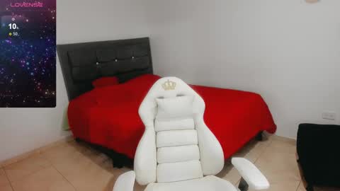 hanna_hottxx online show from February 2025 07:06:01 AM