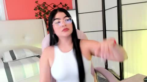 Hanna online show from April 2026 07:18:01 PM