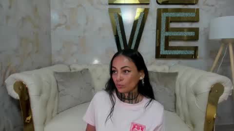 EVA online show from November 2025 10:15:01 AM