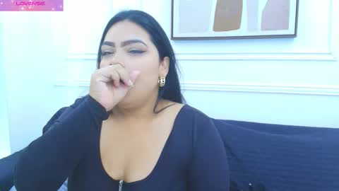 HANNA SOFIA online show from January 2026 11:03:01 AM