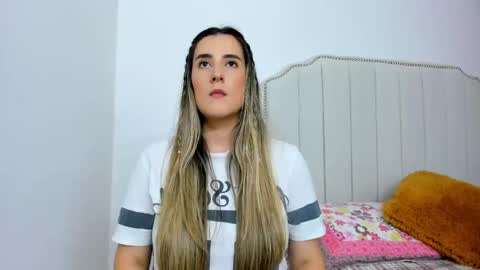 Hanna online show from February 2025 01:33:01 AM