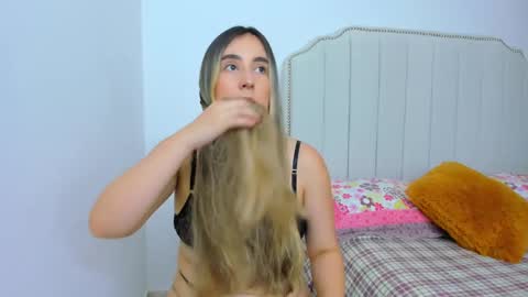 Hanna online show from February 2025 10:09:02 PM