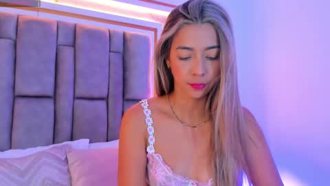 Snapshot of hannabronw chatting on February 2026 12:09:01 AM Eliana online show from February 2026 12:09:01 AM