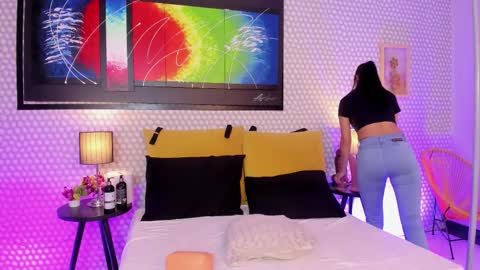 Snapshot of hannadowling_gh chatting on November 2025 03:23:01 AM Hanna online show from November 2025 03:23:01 AM