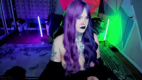 Hannah online show from February 2025 05:04:01 AM