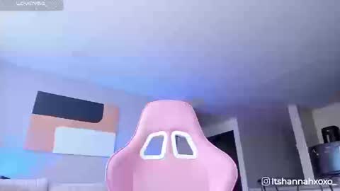 Hannah online show from September 2025 09:15:01 PM