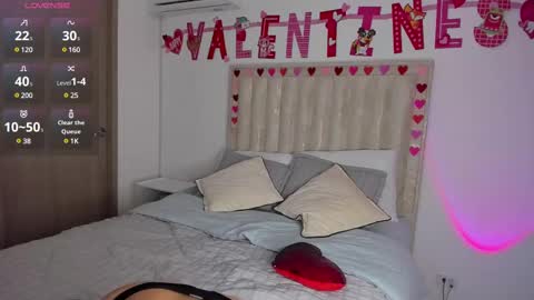 HANNAH GREENN - follow me online show from February 2025 01:41:02 AM