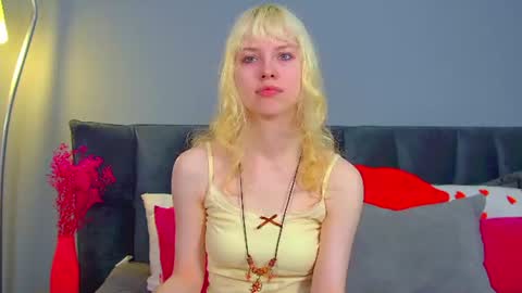Snapshot of hannahhollis chatting on June 2026 06:13:02 AM Hannah online show from June 2026 06:13:02 AM
