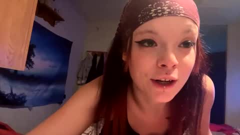 Snapshot of hannahmarie86 chatting on December 2024 03:45:02 AM Hannah marie online show from December 2024 03:45:02 AM