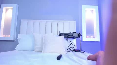 HannaPaola online show from October 2025 10:42:02 PM