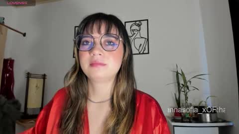   hannasofia x        Schedule 700 -1400GTM-5 online show from October 2025 04:58:01 PM