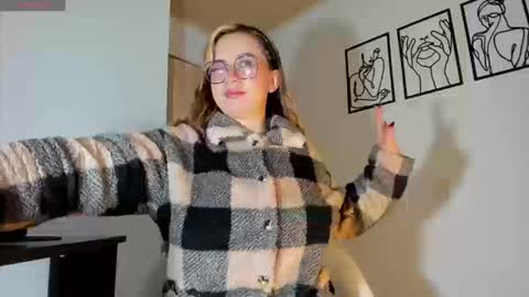   hannasofia x        Schedule 700 -1400GTM-5 online show from March 2026 02:55:01 PM