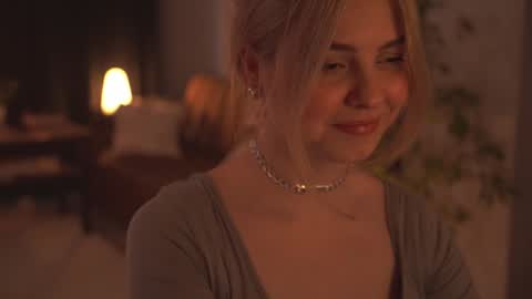 Snapshot of hannasthesia chatting on January 2025 01:17:01 PM Hanna online show from January 2025 01:17:01 PM